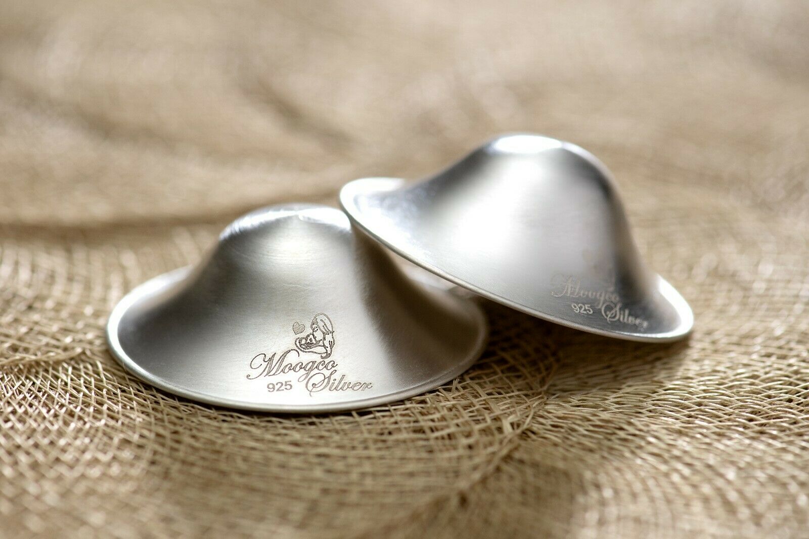 Silver Nursing Cups For New Mothers to Protect Soothing Sore Or Cracked Nipples